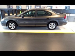 BUY FORD TAURUS 2002, 71B Auto Auction