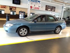BUY FORD TAURUS 2005, 71B Auto Auction